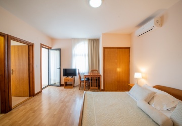 Studio Apartman 8