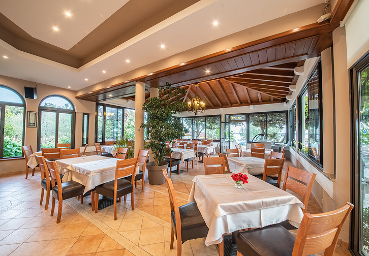 Das Restaurant & Pizzeria Vukic bietet Entspannung und Vergnügen mit lokalen Gerichten in echter dalmatinischer Atmosphäre!